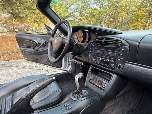 Used 2001 Porsche Boxster RWD image 7