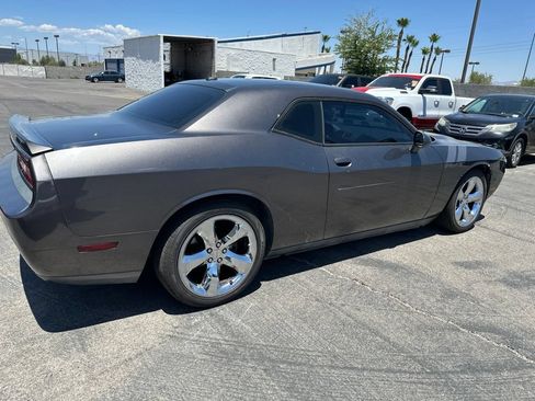 Used 2014 Dodge Challenger R/T w/ Sound Group II RWD image 9