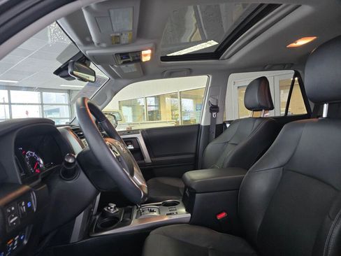 Used 2022 Toyota 4Runner Limited image 20