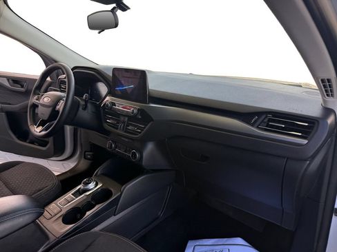 Used 2025 Ford Escape Active w/ Cold Weather Package FWD image 26