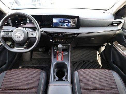 Used 2025 Nissan Kicks SR AWD/4WD image 23