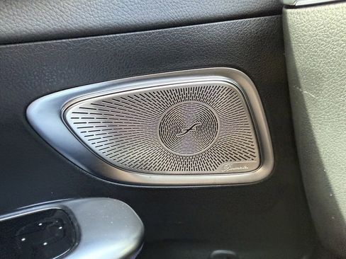 Used 2025 Mercedes-Benz C 300 Sedan image 17