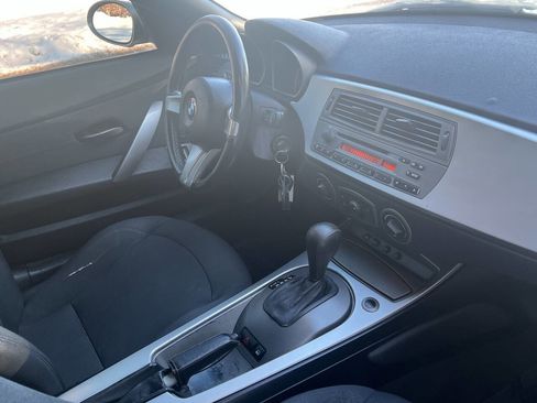 Used 2003 BMW Z4 2.5i image 18