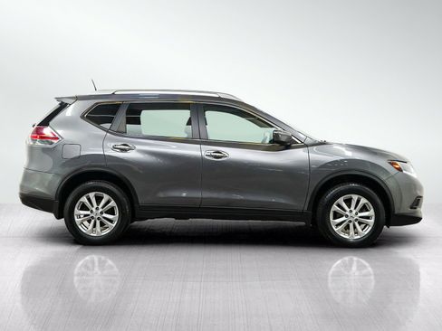 Used 2016 Nissan Rogue SV AWD/4WD image 6