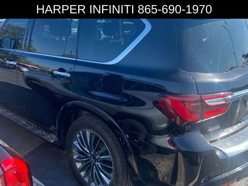 Used 2019 INFINITI QX80 Luxe w/ 22" Wheel Package image 2