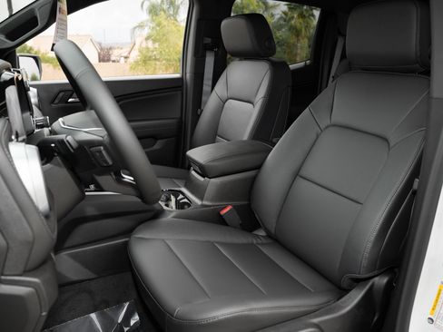 New 2026 Chevrolet Colorado LT image 31