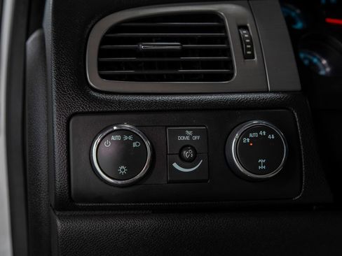 Used 2013 Chevrolet Tahoe 4WD image 18