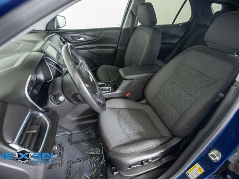 Used 2021 Chevrolet Equinox LT FWD image 23