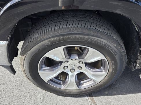 Used 2020 RAM 1500 Laramie RWD image 15