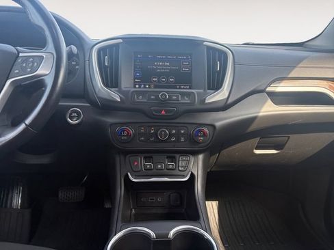 Used 2021 GMC Terrain SLE w/ Driver Convenience Package FWD image 11