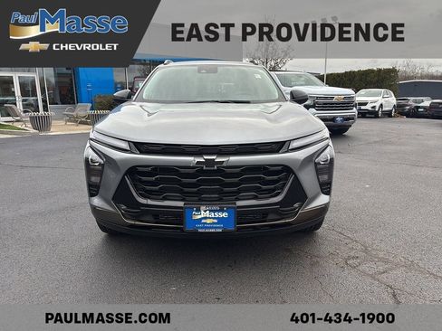 Certified 2025 Chevrolet Trax ACTIV w/ Sunroof Package image 2