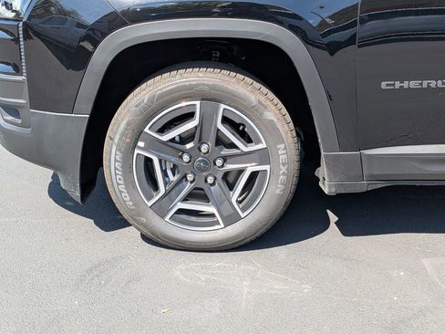 New 2026 Jeep Cherokee Limited AWD/4WD image 8