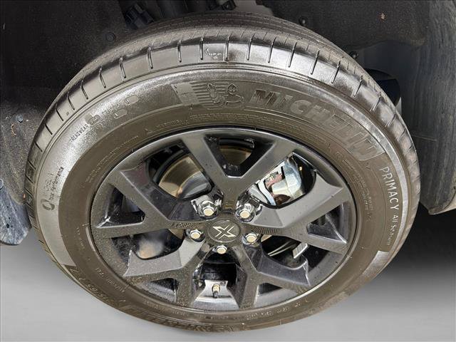 Used 2025 Toyota Corolla Cross L FWD image 19