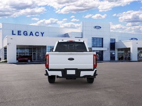 New 2026 Ford F250 Lariat w/ Black Appearance Package AWD/4WD image 5