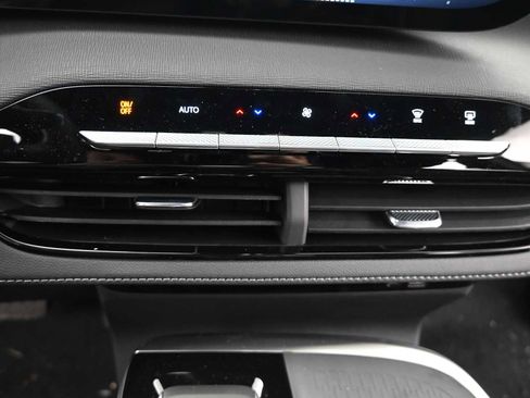 New 2026 Buick Enclave Preferred FWD image 19