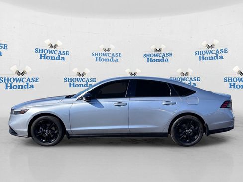 Certified 2025 Honda Accord SE image 4