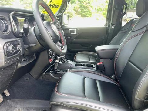 Certified 2024 Jeep Wrangler Unlimited Rubicon image 11