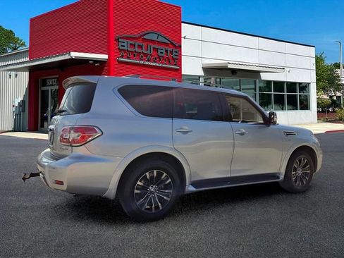 Used 2020 Nissan Armada Platinum w/ Captain's Chairs Package RWD image 5