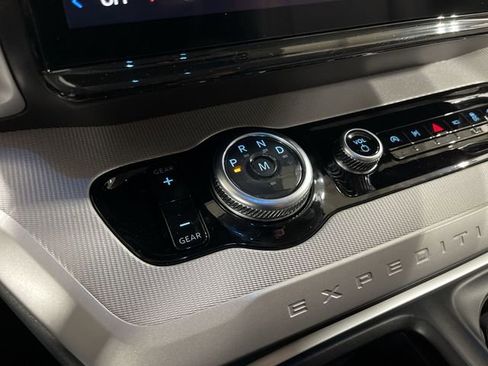New 2026 Ford Expedition Active AWD/4WD image 25