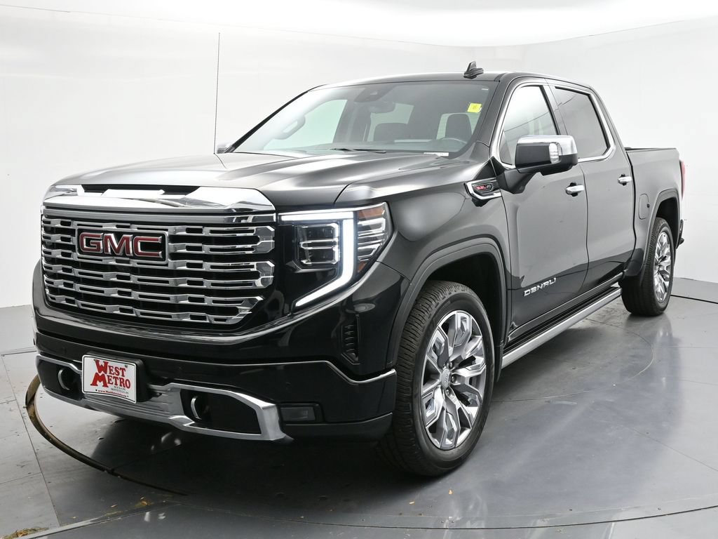 Used 2024 GMC Sierra 1500 Denali AWD/4WD image 3