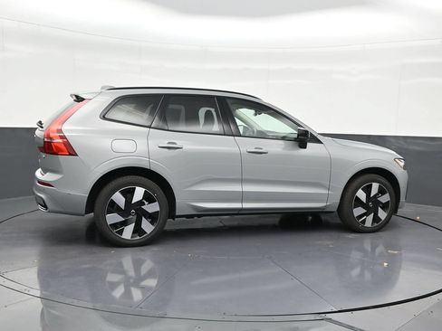 New 2025 Volvo XC60 T8 Plus w/ Protection Package Premier AWD/4WD image 6