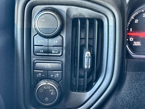 Certified 2020 Chevrolet Silverado 1500 Custom w/ Custom Value Package image 17