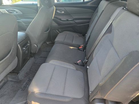Used 2020 Chevrolet Traverse LS image 15