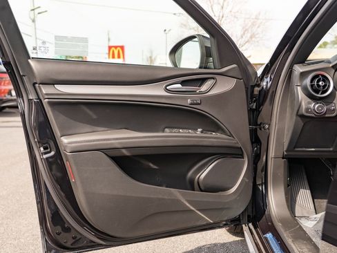 New 2025 Alfa Romeo Stelvio Sprint w/ Veloce Package AWD/4WD image 13