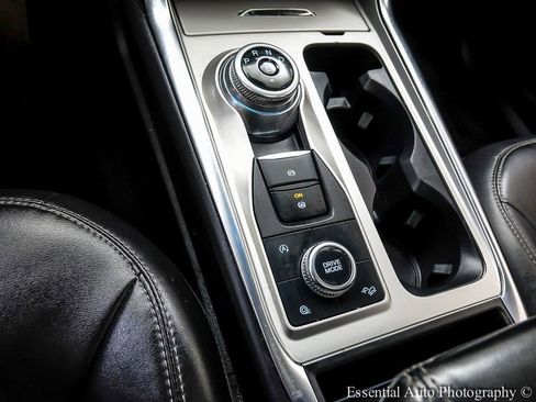 Certified 2021 Ford Explorer XLT w/ Equipment Group 202A image 20