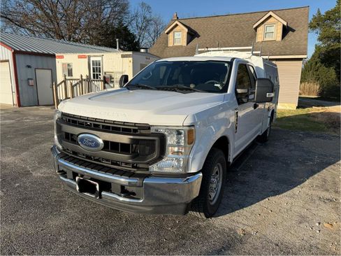 Used 2020 Ford F250 XL w/ Power Equipment Group image 2