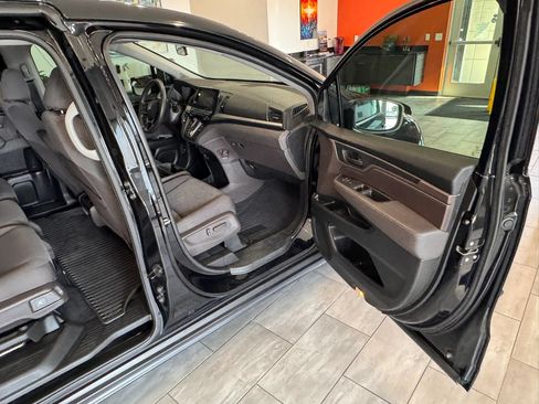Used 2020 Honda Odyssey EX image 15