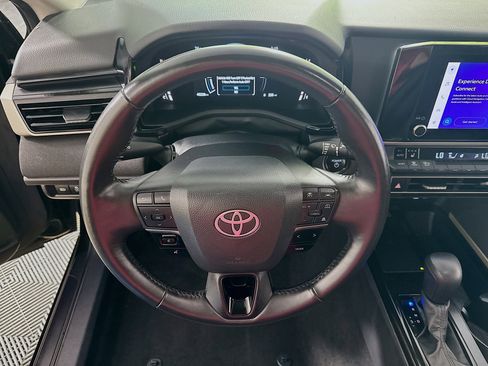 Used 2025 Toyota Camry LE w/ Convenience Package AWD/4WD image 14