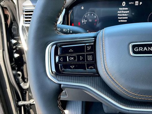 New 2026 Jeep Grand Wagoneer Summit AWD/4WD image 32