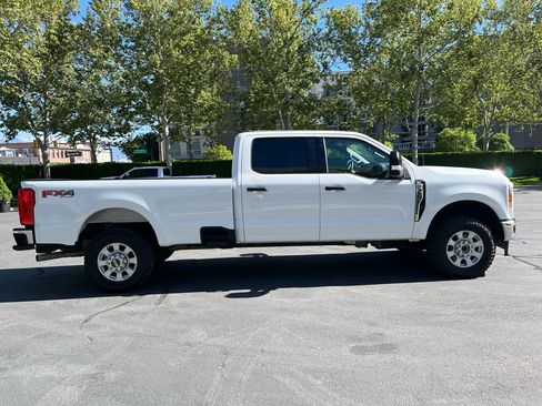 Used 2023 Ford F350 XLT w/ FX4 Off-Road Package AWD/4WD image 6