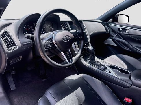 Certified 2022 INFINITI Q60 3.0t Luxe w/ Cargo Package RWD image 10