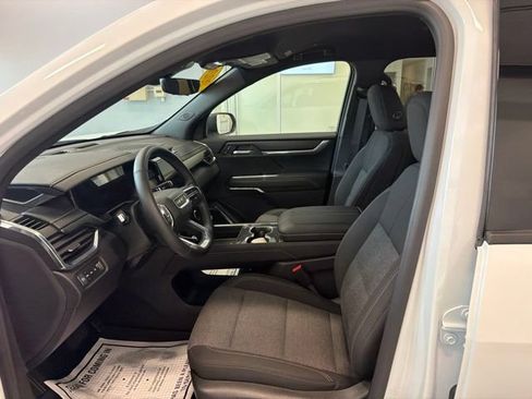 Used 2026 GMC Acadia Elevation w/ LPO, Floor Liner Package AWD/4WD image 14