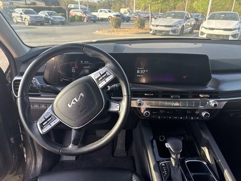 Certified 2023 Kia Telluride LX image 4