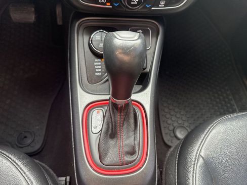 Used 2018 Jeep Compass Trailhawk w/ Leather Interior Group image 19