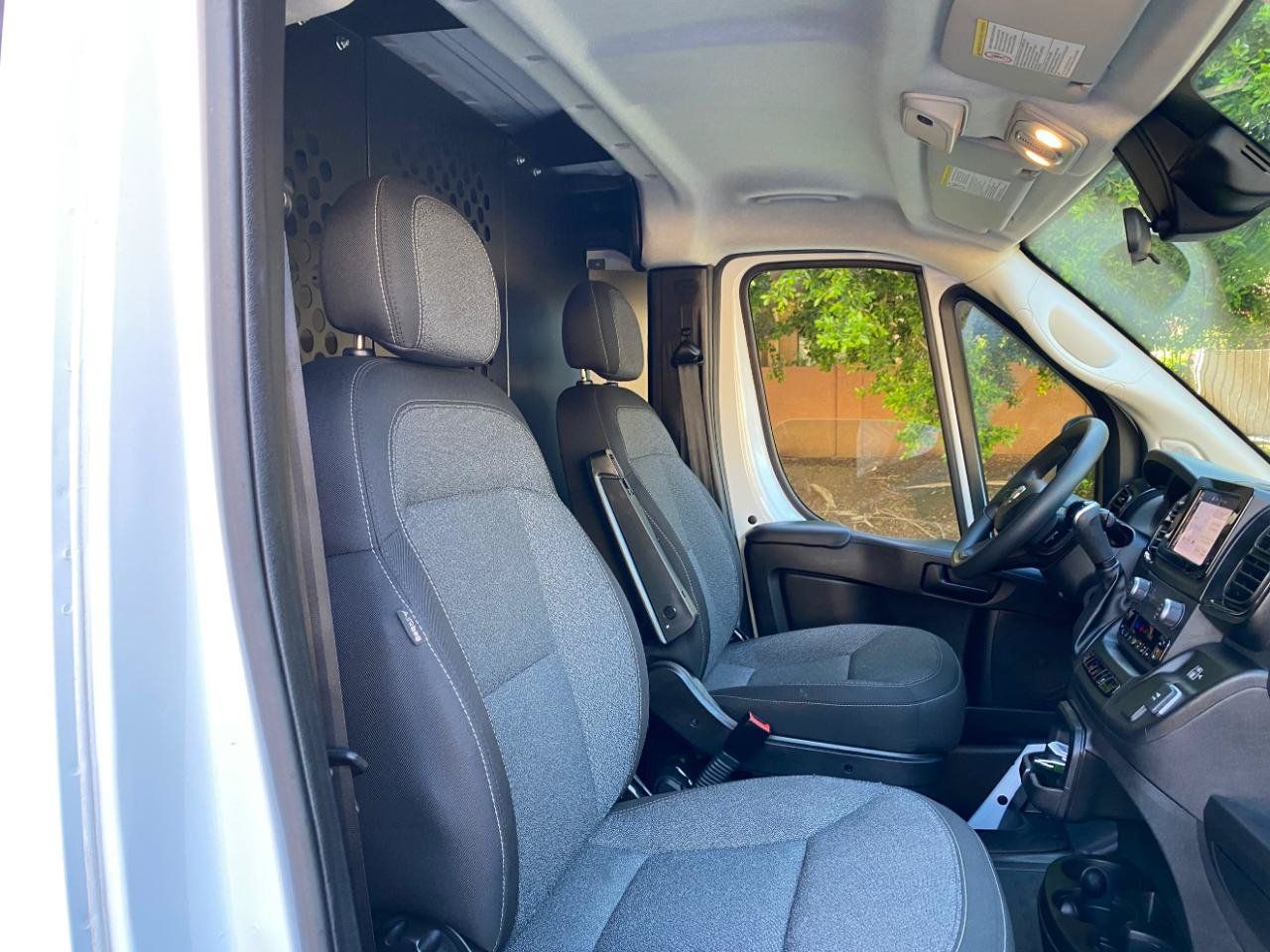 Used 2025 RAM ProMaster 2500 w/ U-Haul Equipment Group FWD image 34