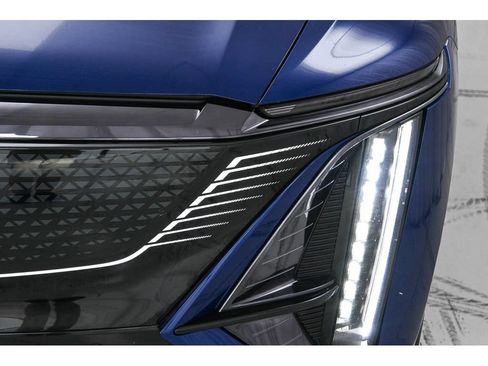 Certified 2024 Cadillac Lyriq Sport w/ LPO, Floor Liner Package AWD/4WD image 25
