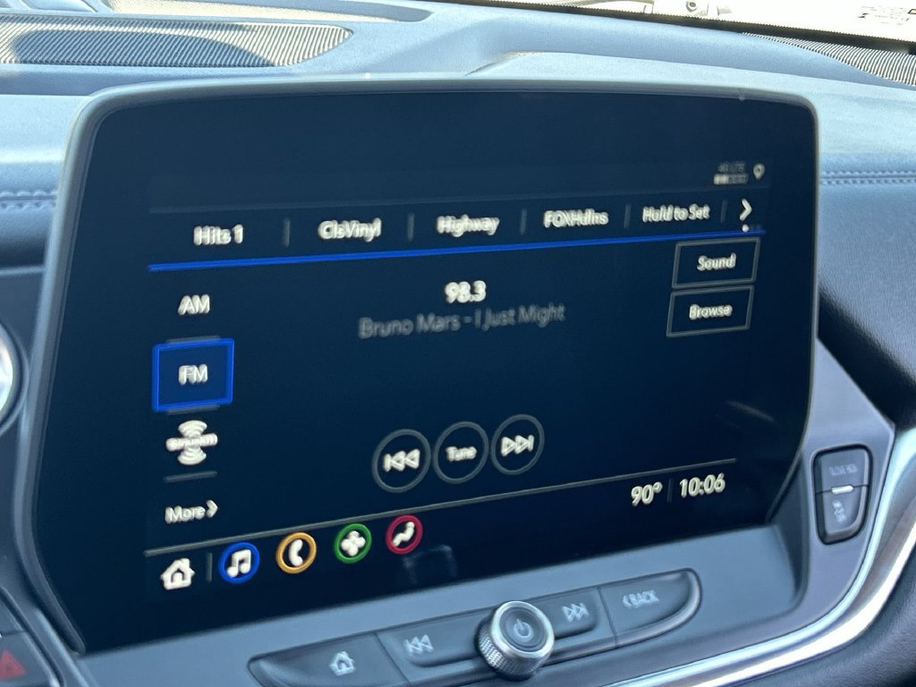Used 2025 Chevrolet Blazer LT FWD image 9