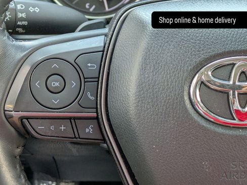 Used 2024 Toyota Camry SE image 10