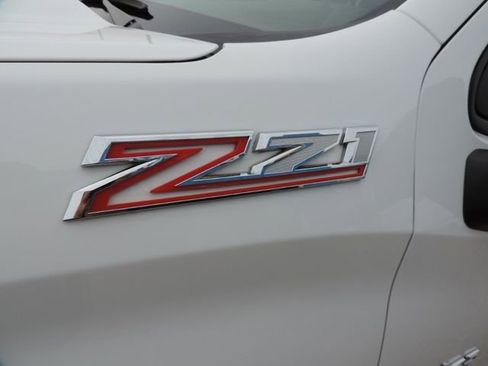 Used 2024 Chevrolet Silverado 1500 RST w/ Texas Edition Plus image 10