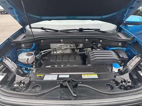 Used 2024 Volkswagen Atlas Cross Sport SEL R-Line AWD/4WD image 24