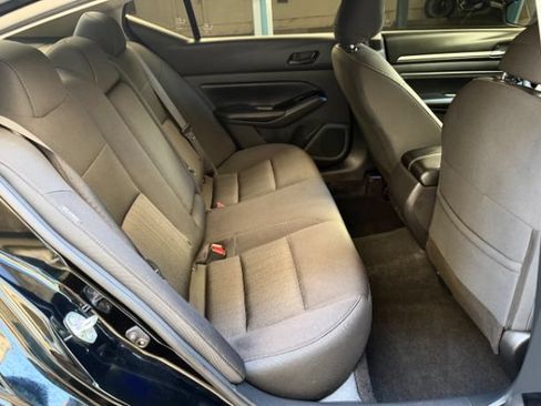 Used 2023 Nissan Altima 2.5 SV w/ SV Premium Package FWD image 15