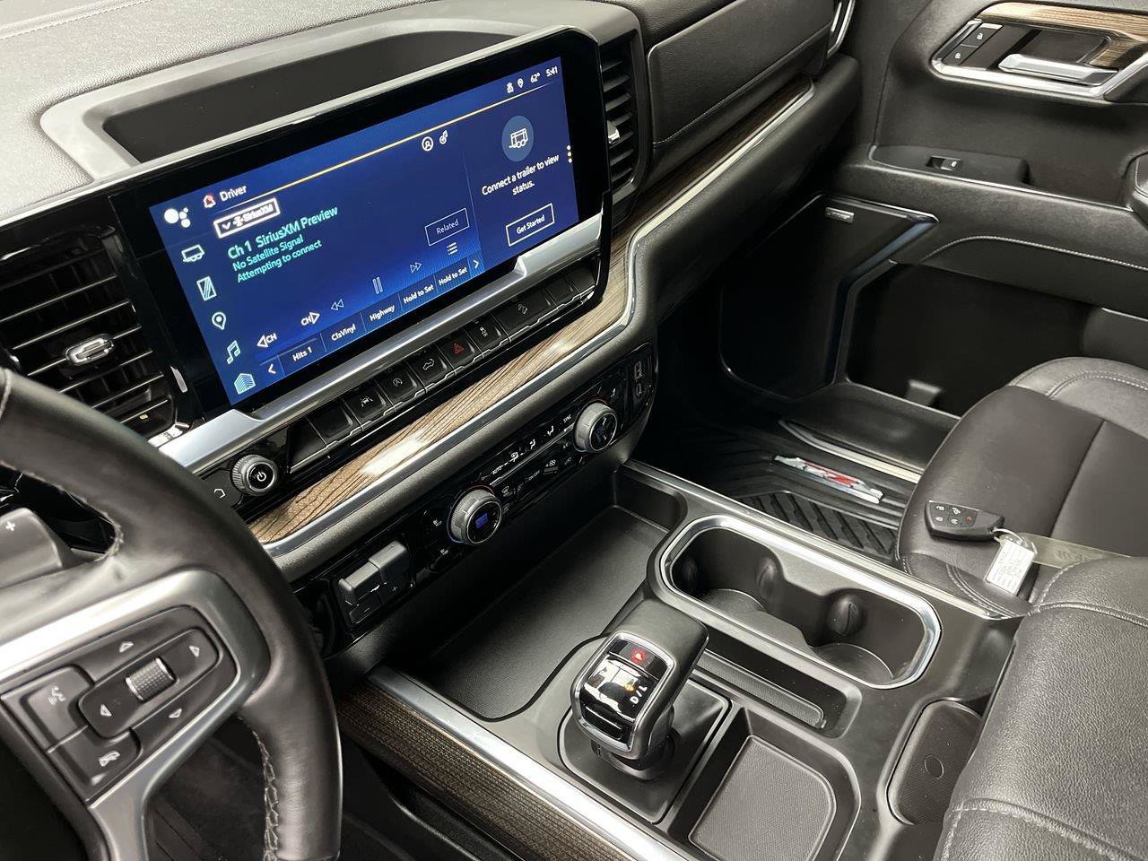 Used 2024 Chevrolet Silverado 1500 RST AWD/4WD image 17