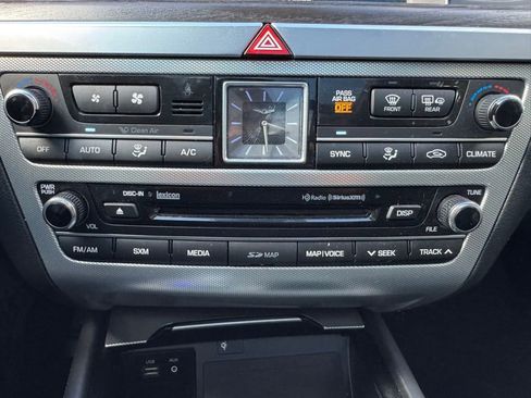 Used 2018 Genesis G80 3.8 w/ Option Group 03 image 12