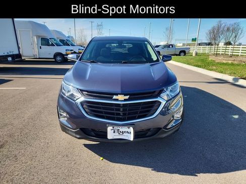 Used 2018 Chevrolet Equinox LT image 2