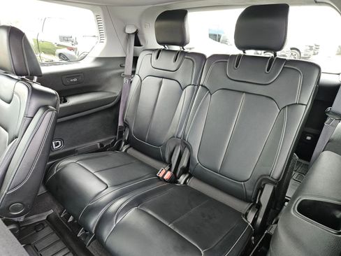 Used 2021 Jeep Grand Cherokee L Limited AWD/4WD image 24