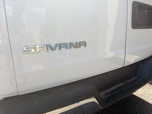 Used 2025 GMC Savana 2500 w/ Driver Convenience Package RWD image 11
